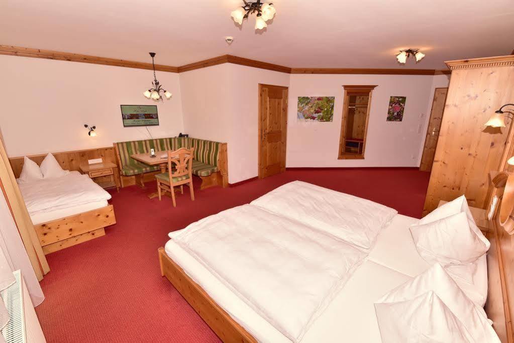 Hotel Wender Vehlberg Exterior photo